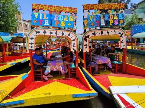 Xochimilco trajinera