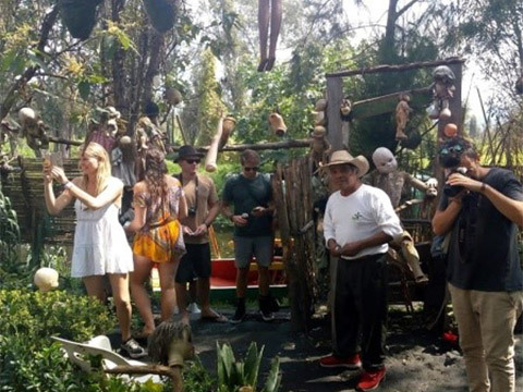Xochimilco trajinera